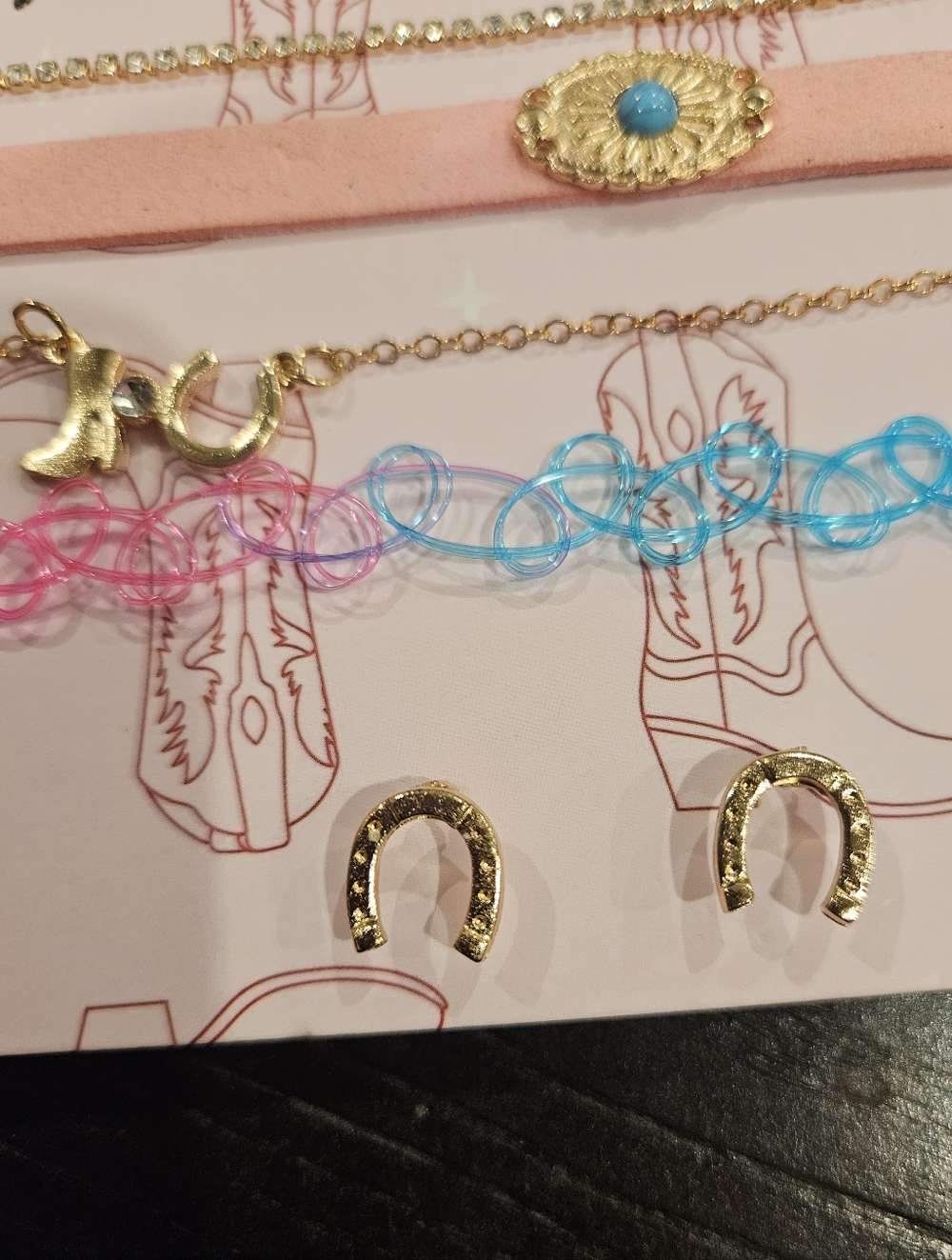 NEW Pop Trends Jewelry Set - Picture 3 of 11